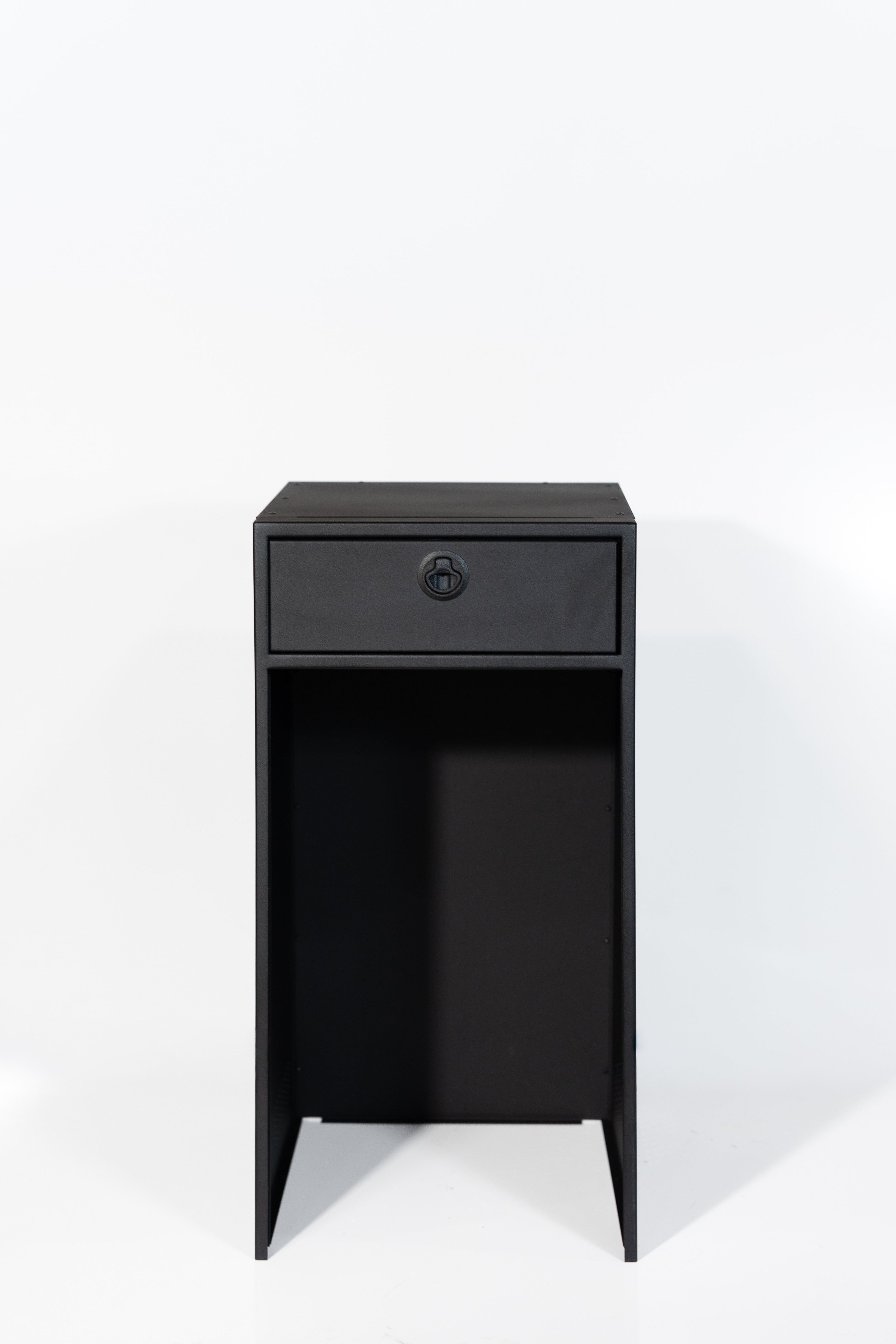 18" Fridge Base with Nova Kool R3100