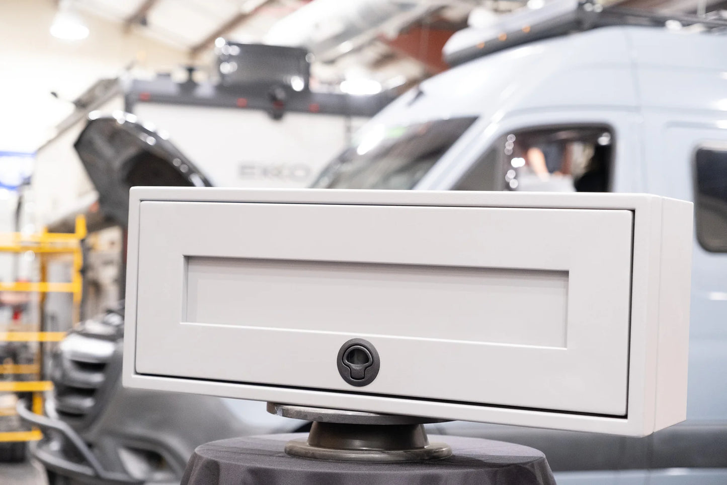 29" Ekko Cabinet - 29"x8"x11" - Over Entry Door