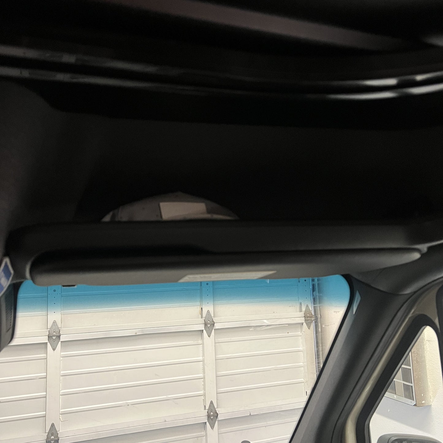 2019+ Headliner Shelf No Curtain Rod