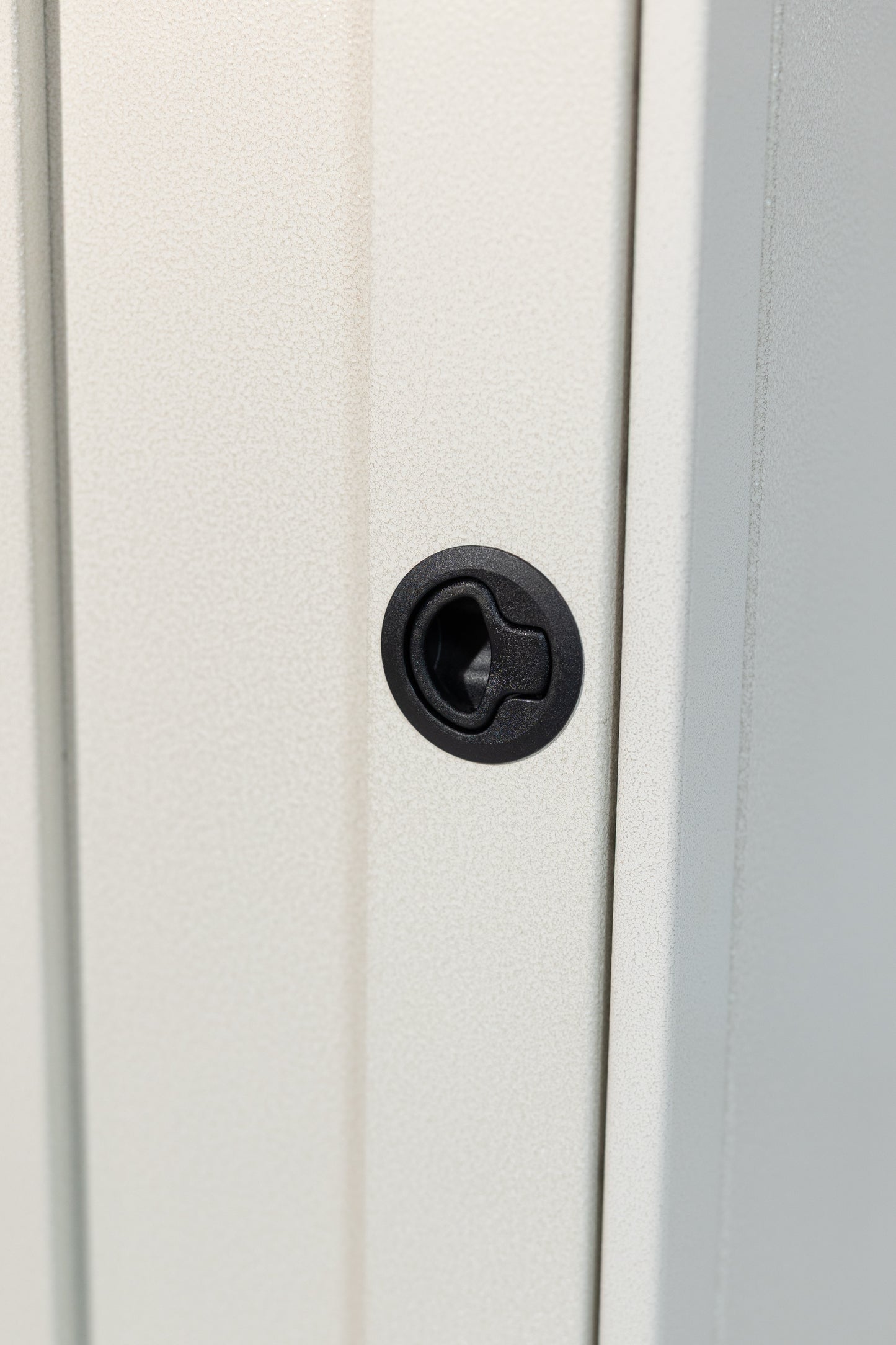 Upper Closet - 12"x22"x38"