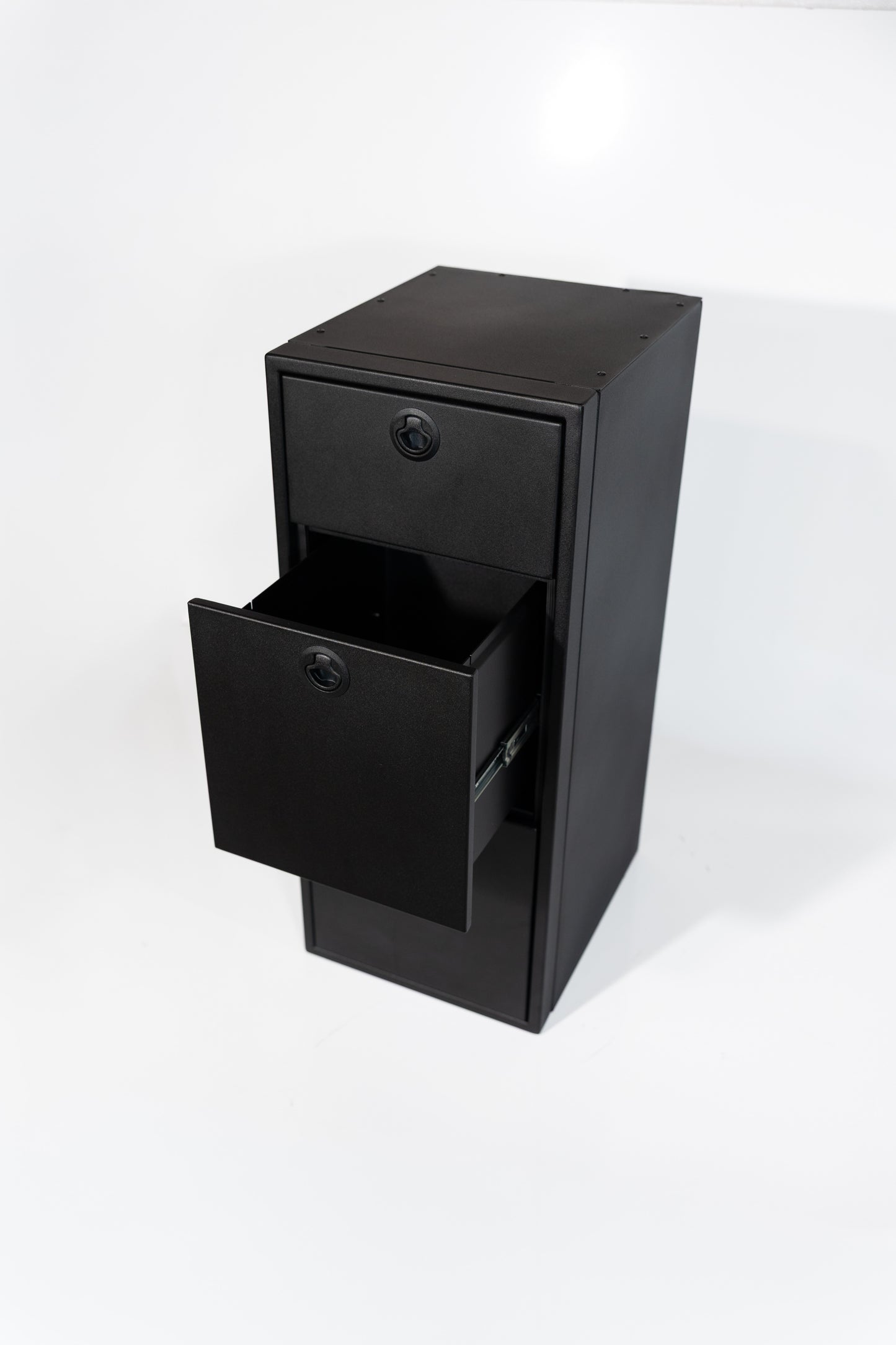 15" Three Drawer Base Cabinet: 15" Length x 18" Deep x 36" Height