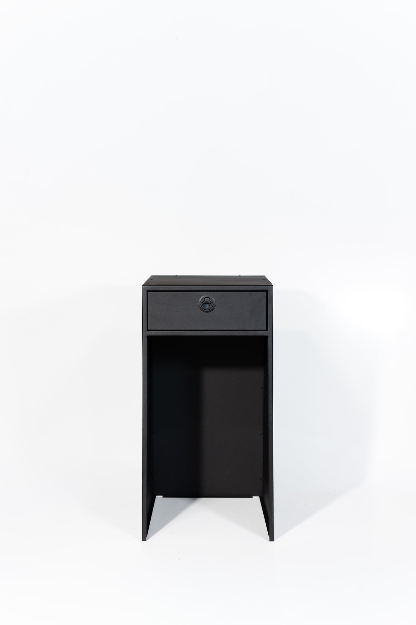 18" Fridge Base with Nova Kool R3100