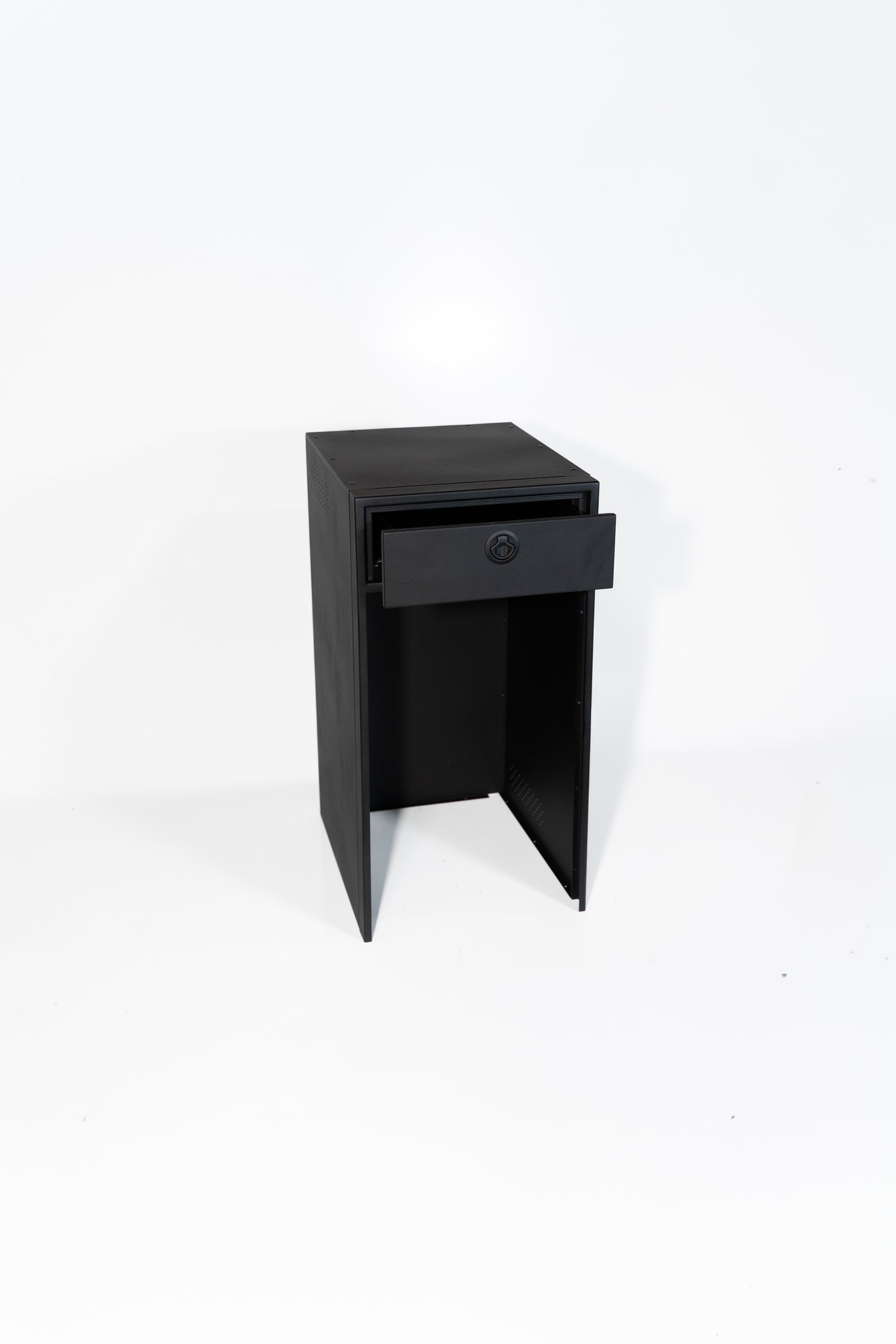 18" Fridge Base with Nova Kool R3100