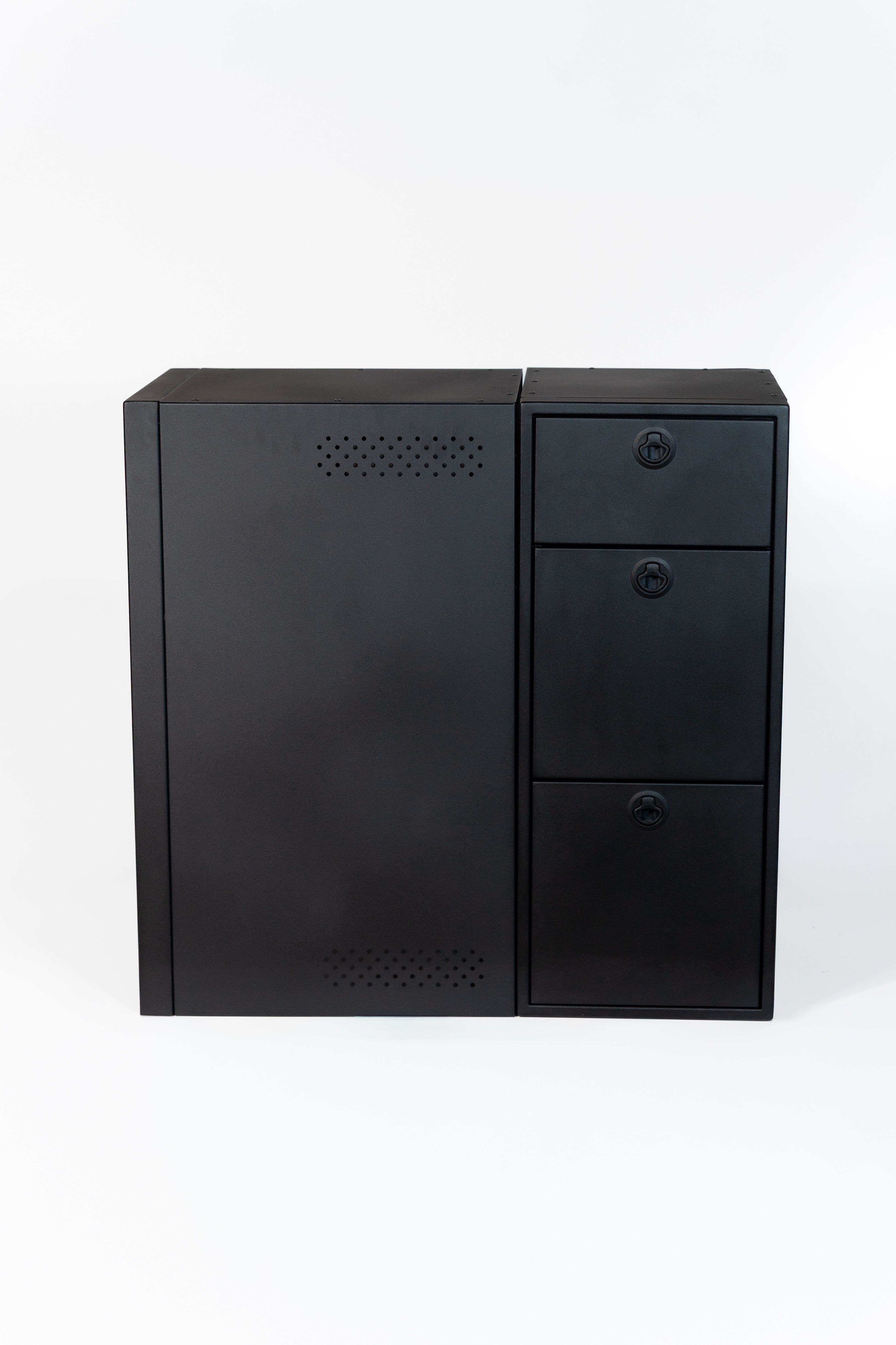 15" Three Drawer Base Cabinet (Shallow) - 15" x 18" x 36"