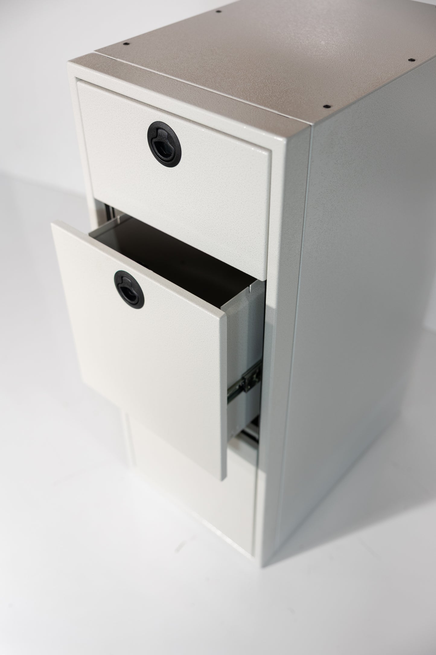 15" Three Drawer Base Cabinet: 15" Length x 18" Deep x 36" Height