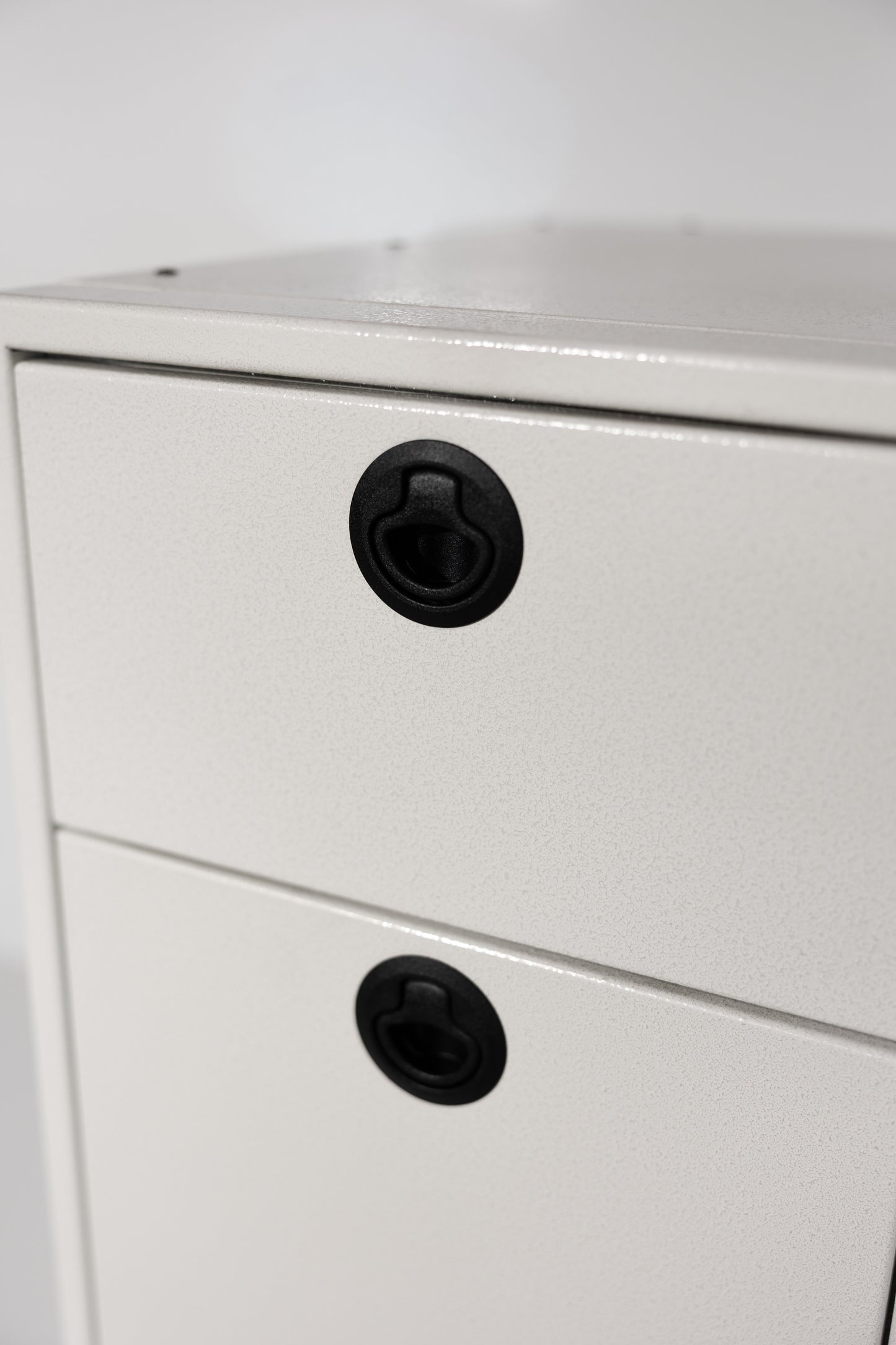 15" Three Drawer Base Cabinet: 15" Length x 18" Deep x 36" Height