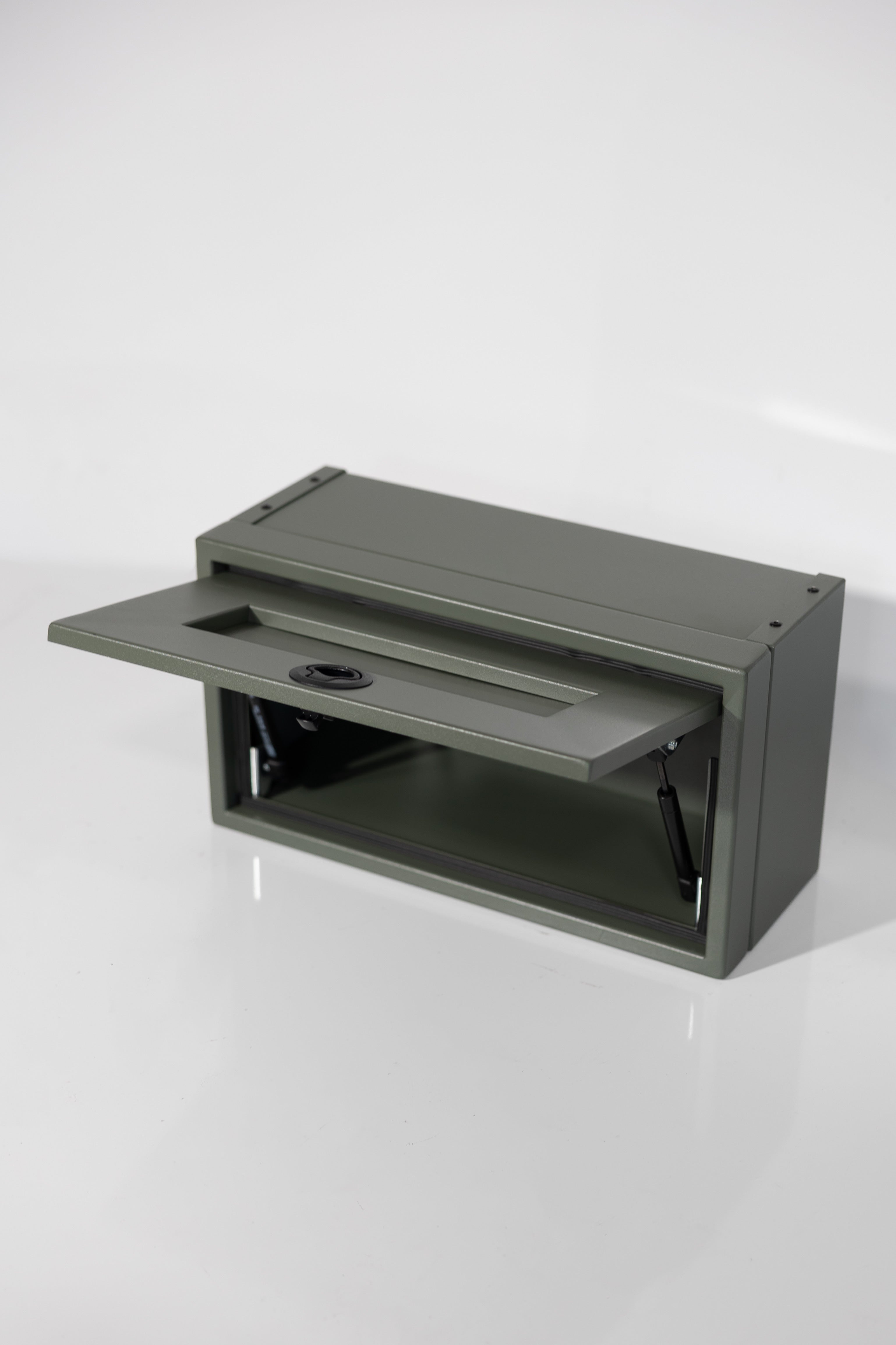 20" Ekko Cabinet - 20" x 8" x 11" - Foot of Bed