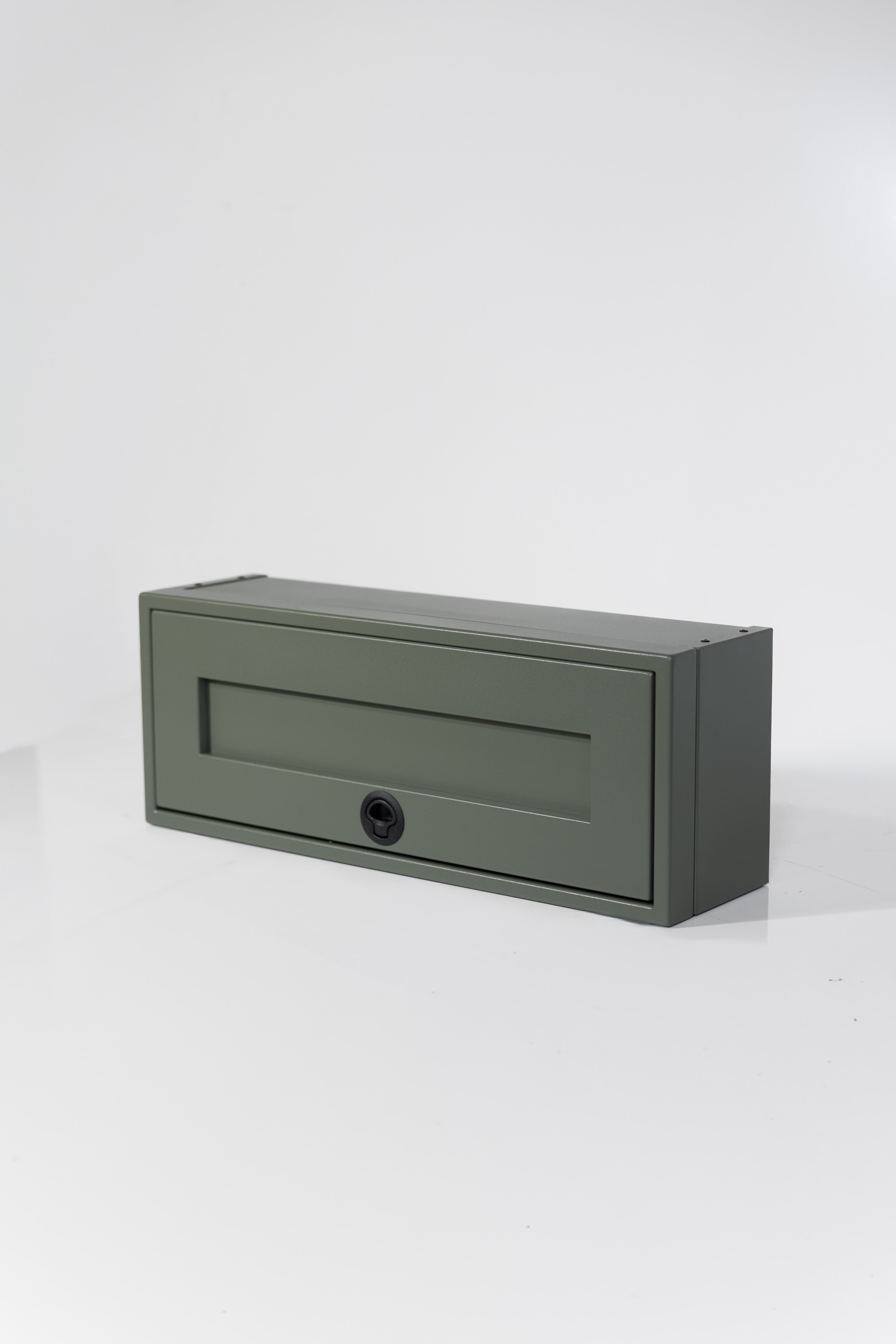 29" Ekko Cabinet - 29" x 8" x 11" - Over Entry Door